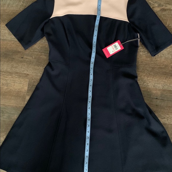 VINCE CAMUTO FIT AND FLARE DRESS. SIZE 10. NEW WITH TAGS. VCO-0763. MSRP $113. - Picture 5 of 10